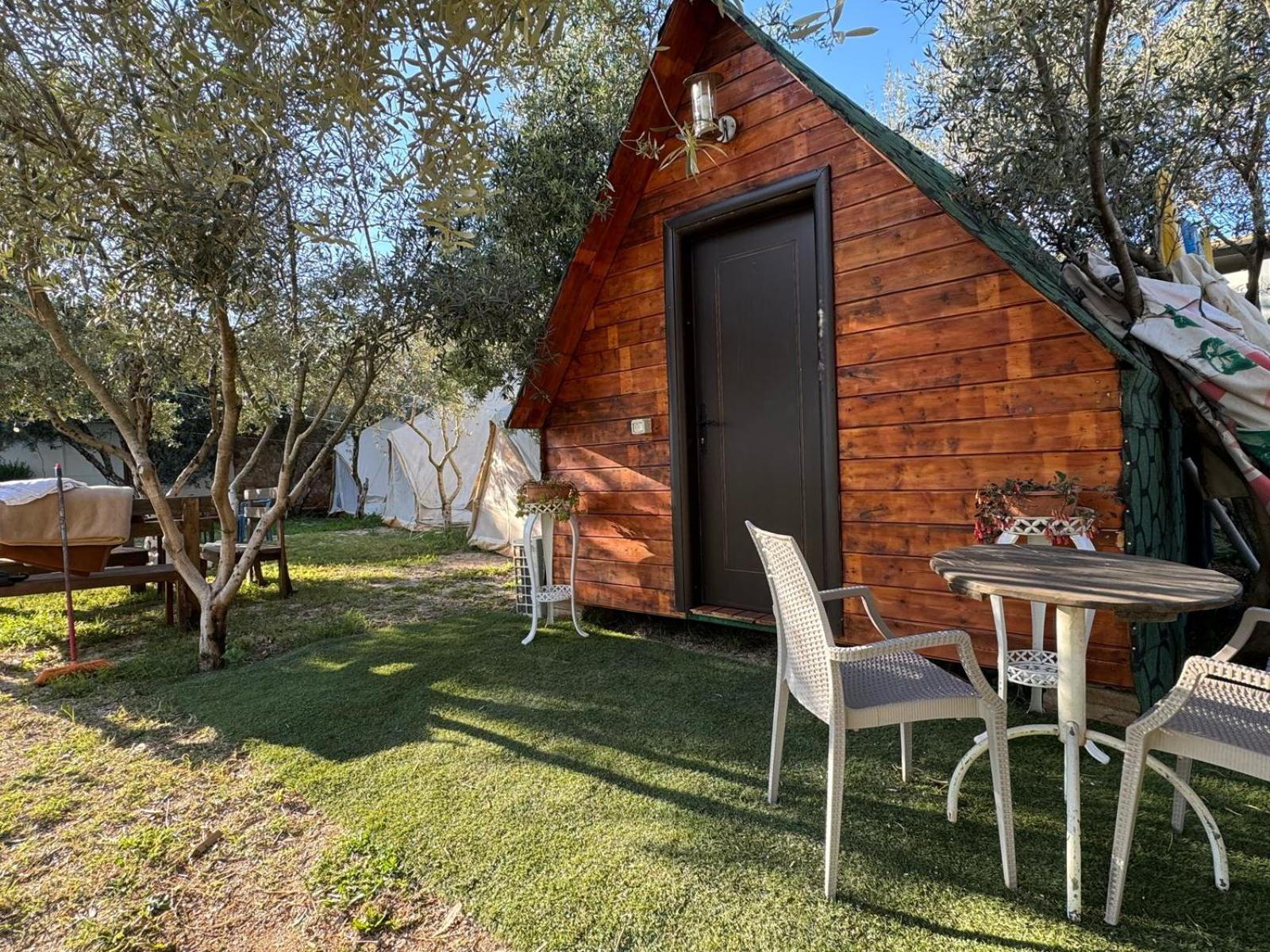 Garden Villa Lake Side & Glamping Ksamil Buitenkant foto