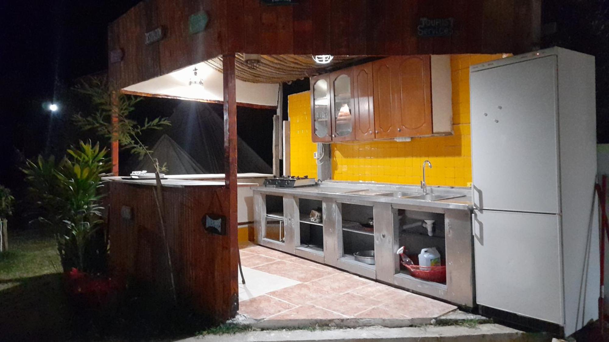 Garden Villa Lake Side & Glamping Ksamil Buitenkant foto